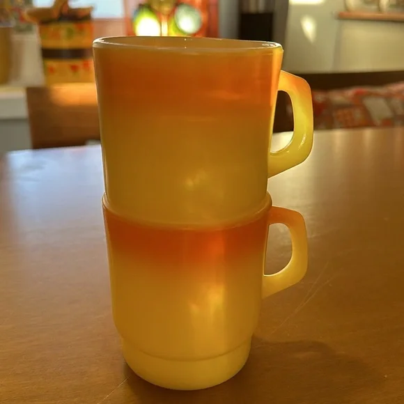 Pair of vintage anchor hocking fire king mugs - Picture 3 of 6